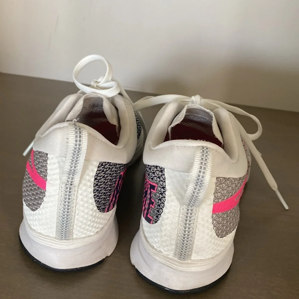 Nike Zoom Strike sz 7.5
